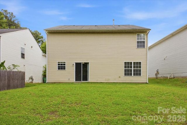 7143 Wandering Creek Drive, Charlotte, NC 28216