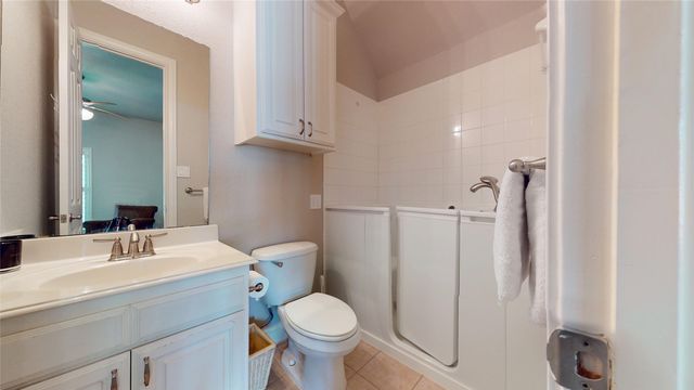 1301 Twisting Star Drive, Fort Worth, TX 76052