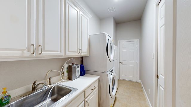 1301 Twisting Star Drive, Fort Worth, TX 76052