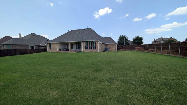 1301 Twisting Star Drive, Fort Worth, TX 76052