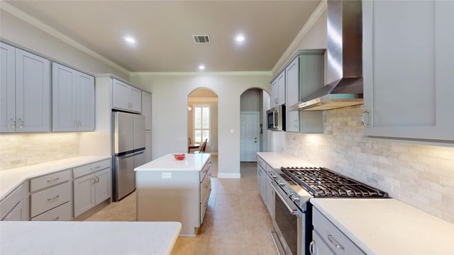 1301 Twisting Star Drive, Fort Worth, TX 76052