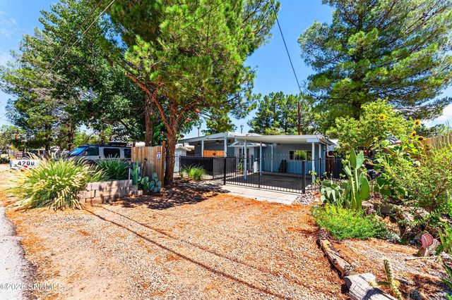 4200 San Ysidro Road, Las Cruces, NM 88007
