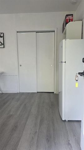 2729 NW 47th St, Miami, FL 33142