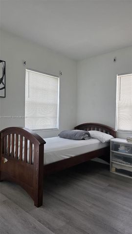 2729 NW 47th St, Miami, FL 33142