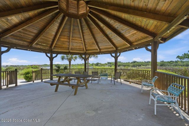 304 Portside Lane, Edgewater, FL 32141