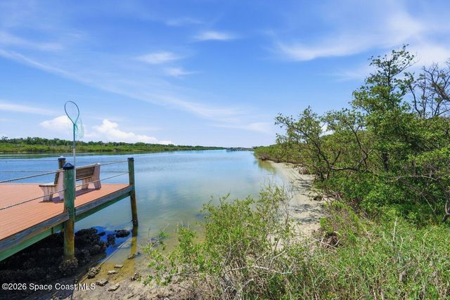 304 Portside Lane, Edgewater, FL 32141