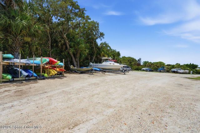 304 Portside Lane, Edgewater, FL 32141