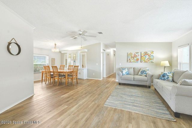 304 Portside Lane, Edgewater, FL 32141
