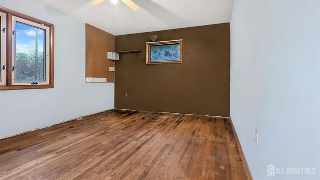 341 Jefferson Street, Carneys Point, NJ 08069