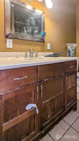 341 Jefferson Street, Carneys Point, NJ 08069