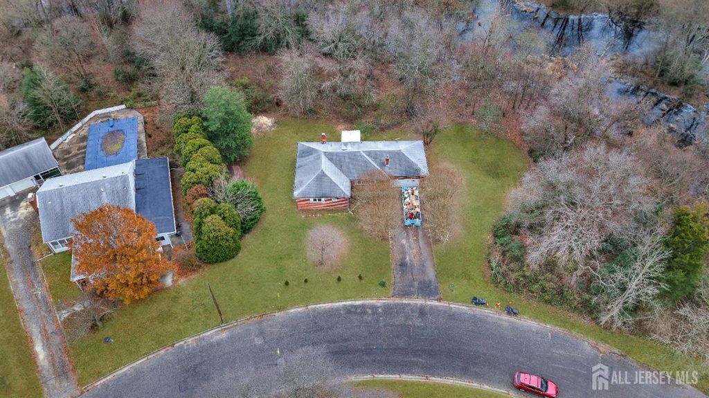 341 Jefferson Street, Carneys Point, NJ 08069