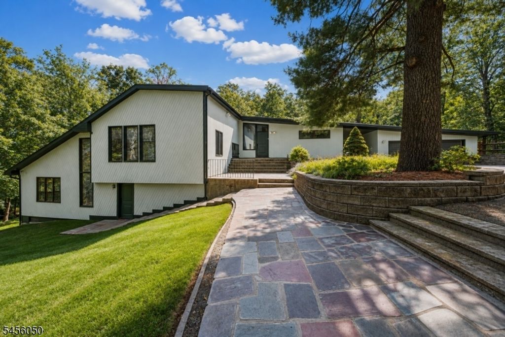 26 SKYLINE DRIVE, Watchung Boro, NJ 07069 — photo 2