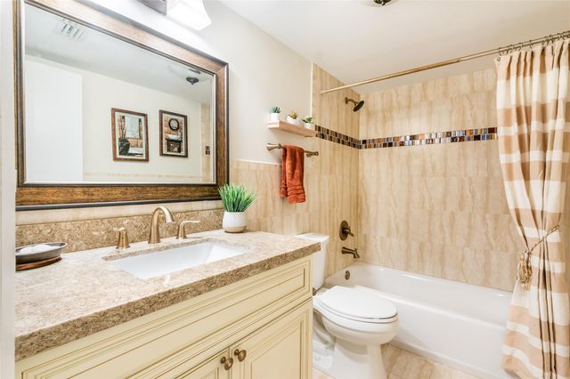 7920 NW 11th Ct, Plantation, FL 33322