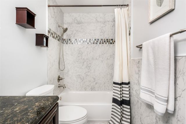 7920 NW 11th Ct, Plantation, FL 33322