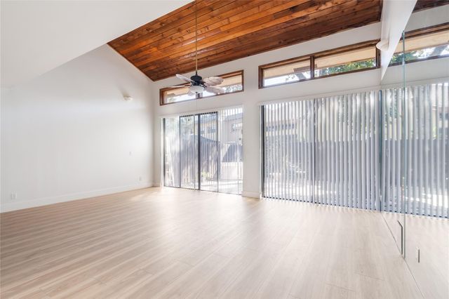 7920 NW 11th Ct, Plantation, FL 33322