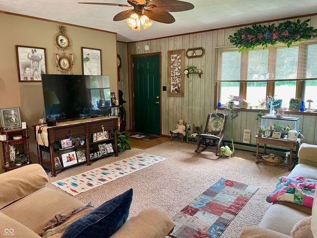 2301 Combes Road, Quincy, IN 47456