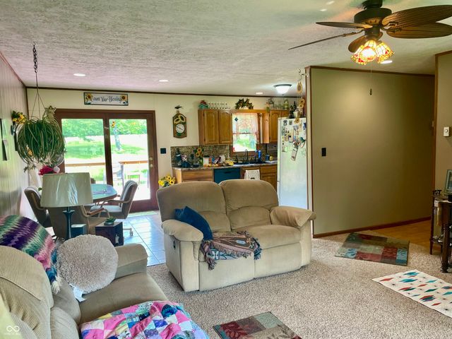 2301 Combes Road, Quincy, IN 47456