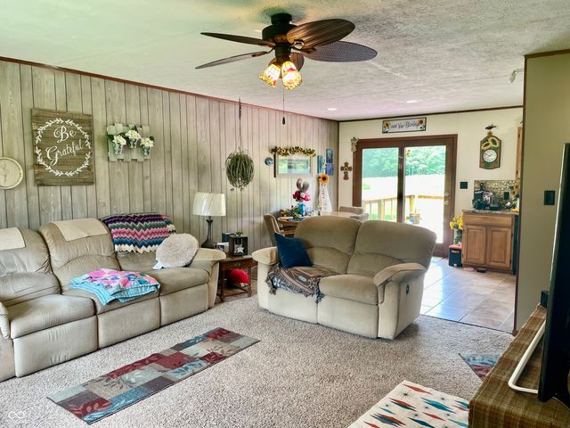 2301 Combes Road, Quincy, IN 47456