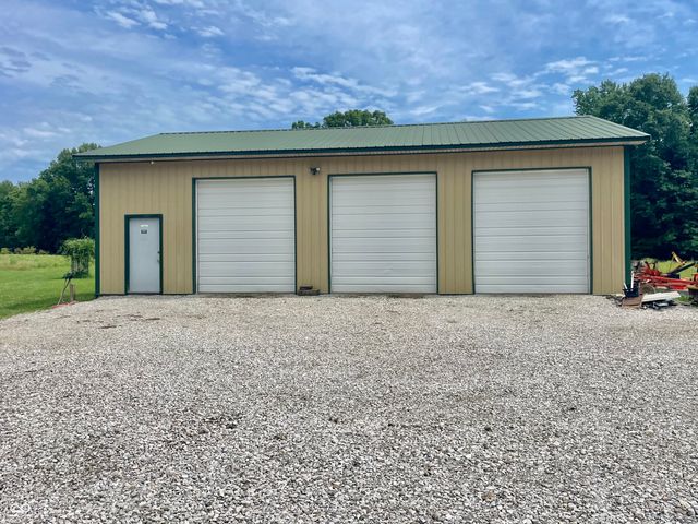 2301 Combes Road, Quincy, IN 47456