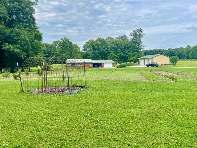 2301 Combes Road, Quincy, IN 47456