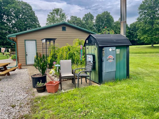 2301 Combes Road, Quincy, IN 47456