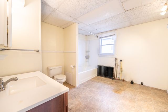 54 Mowry Avenue, Norwich, CT 06360