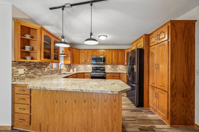 38295 Golf Avenue, North Branch, MN 55056