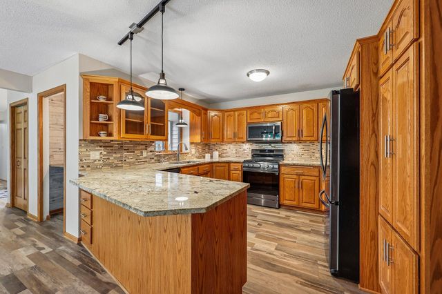 38295 Golf Avenue, North Branch, MN 55056