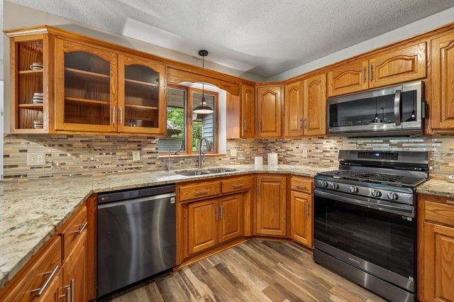 38295 Golf Avenue, North Branch, MN 55056