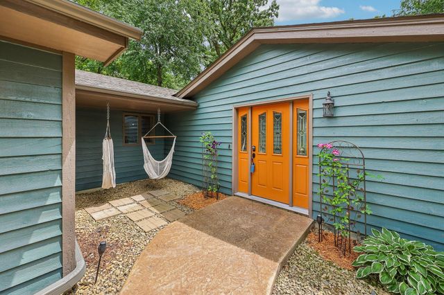 38295 Golf Avenue, North Branch, MN 55056