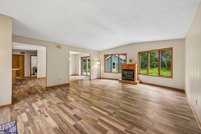 38295 Golf Avenue, North Branch, MN 55056
