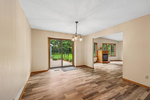 38295 Golf Avenue, North Branch, MN 55056