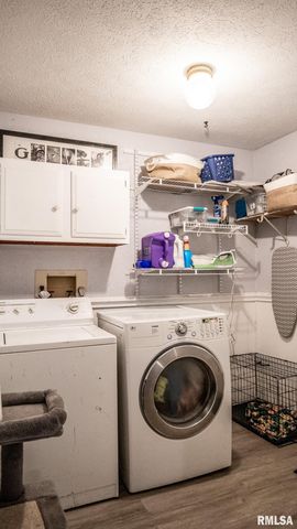 806 E BOULEVARD Street, Marion, IL 62959