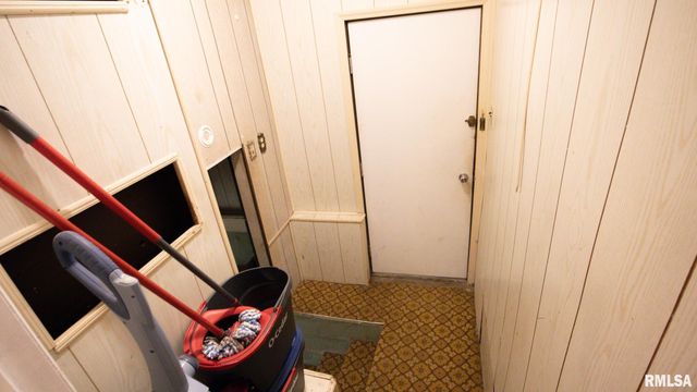 806 E BOULEVARD Street, Marion, IL 62959