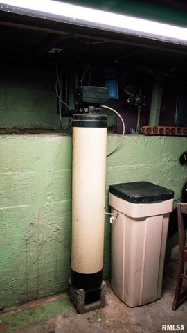 806 E BOULEVARD Street, Marion, IL 62959