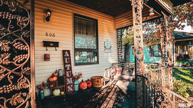 806 E BOULEVARD Street, Marion, IL 62959