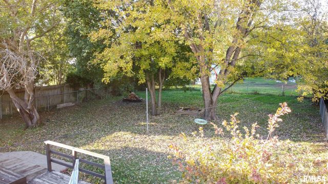 806 E BOULEVARD Street, Marion, IL 62959