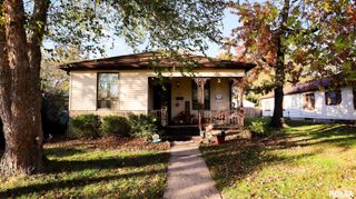 806 E BOULEVARD Street, Marion, IL 62959