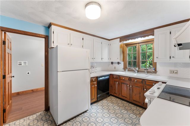 165 Stone Dam Road, Glocester, RI 02857