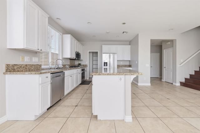 45808 Klamath Court, Temecula, CA 92592