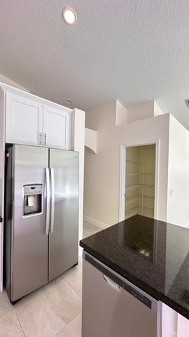 19010 SW 10th Street, Pembroke Pines, FL 33029