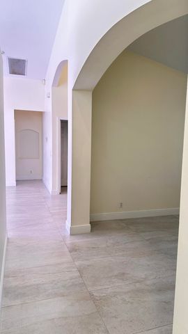 19010 SW 10th Street, Pembroke Pines, FL 33029