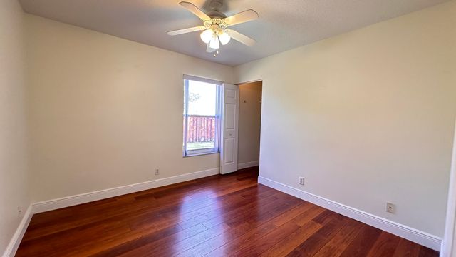 19010 SW 10th Street, Pembroke Pines, FL 33029