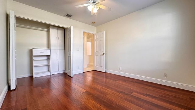 19010 SW 10th Street, Pembroke Pines, FL 33029