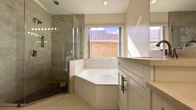 19010 SW 10th Street, Pembroke Pines, FL 33029