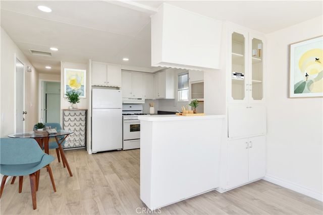 17069 North Indian Canyon 68, Palm Springs, CA 92258