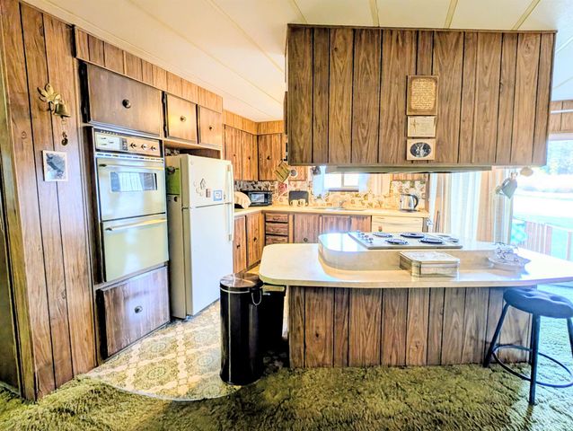 26310 N River Estates Dr, Chattaroy, WA 99003