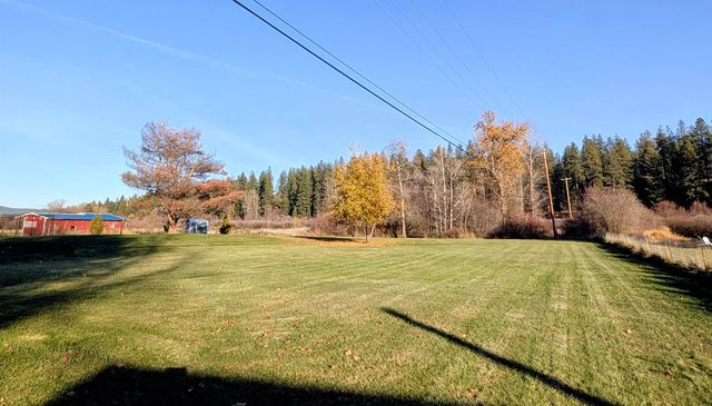 26310 N River Estates Dr, Chattaroy, WA 99003