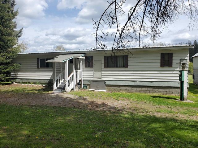 26310 N River Estates Dr, Chattaroy, WA 99003