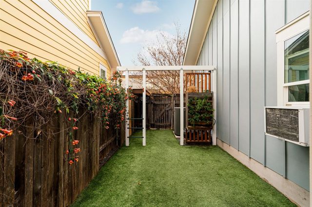 4512 Ruiz ST, Austin, TX 78723